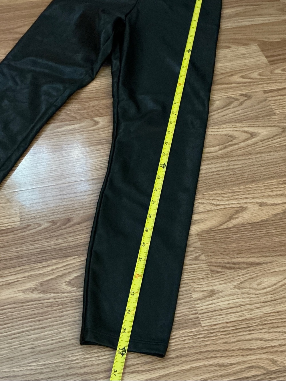 Abercrombie & Fitch Black Faux Leather Leggings Size Small - Picture 5 of 6